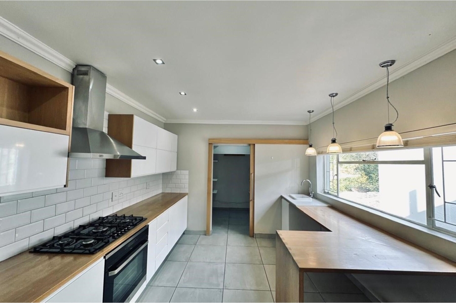 4 Bedroom Property for Sale in Schuinshoogte KwaZulu-Natal
