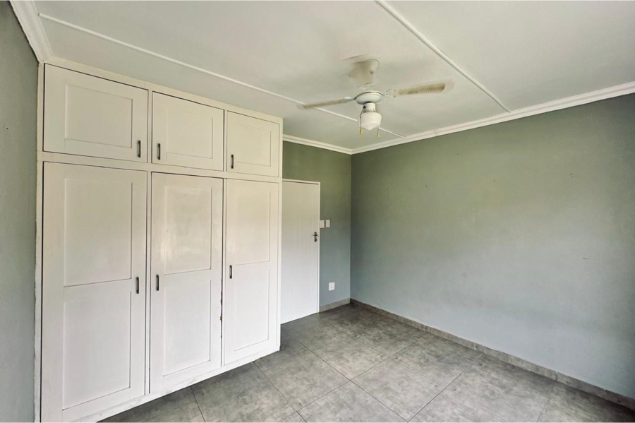4 Bedroom Property for Sale in Schuinshoogte KwaZulu-Natal