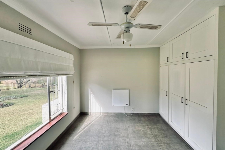 4 Bedroom Property for Sale in Schuinshoogte KwaZulu-Natal