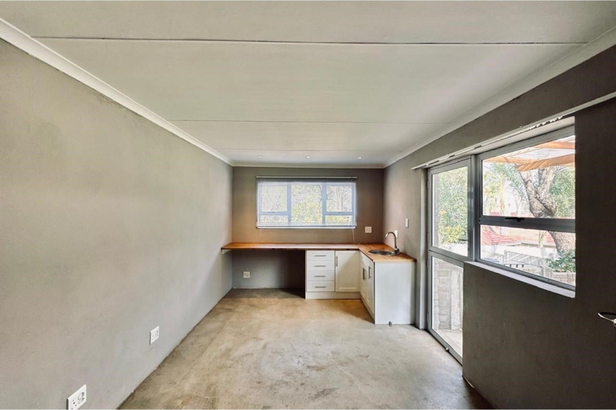 4 Bedroom Property for Sale in Schuinshoogte KwaZulu-Natal