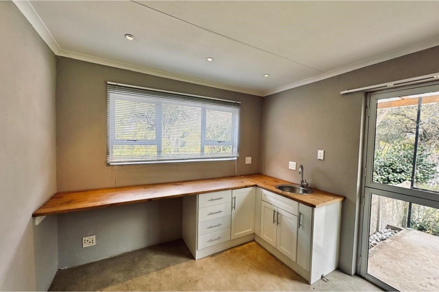 4 Bedroom Property for Sale in Schuinshoogte KwaZulu-Natal