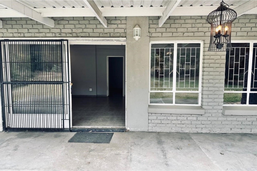 4 Bedroom Property for Sale in Schuinshoogte KwaZulu-Natal