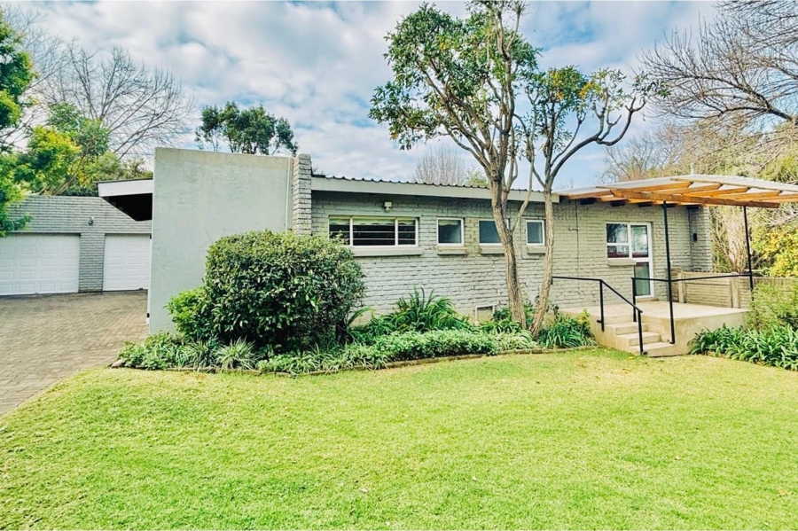 4 Bedroom Property for Sale in Schuinshoogte KwaZulu-Natal
