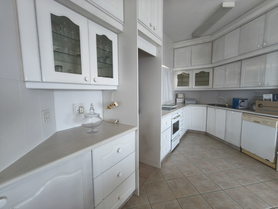 7 Bedroom Property for Sale in Willard Beach KwaZulu-Natal