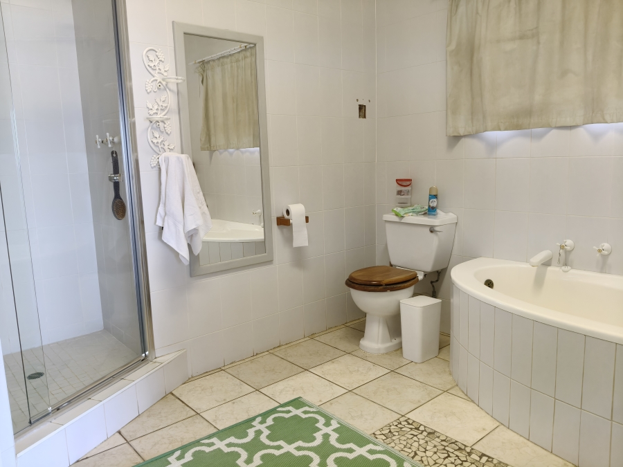 7 Bedroom Property for Sale in Willard Beach KwaZulu-Natal