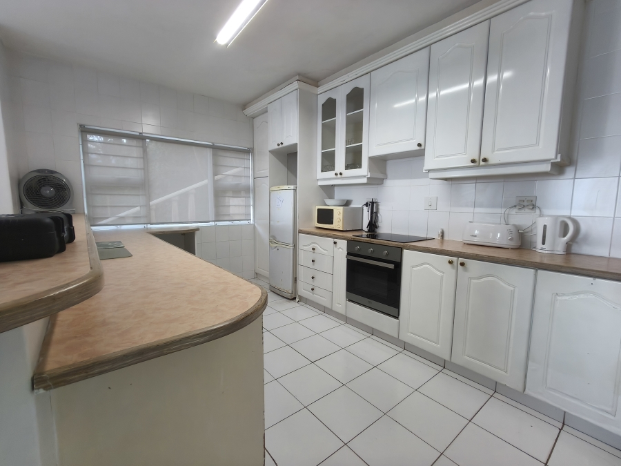 7 Bedroom Property for Sale in Willard Beach KwaZulu-Natal