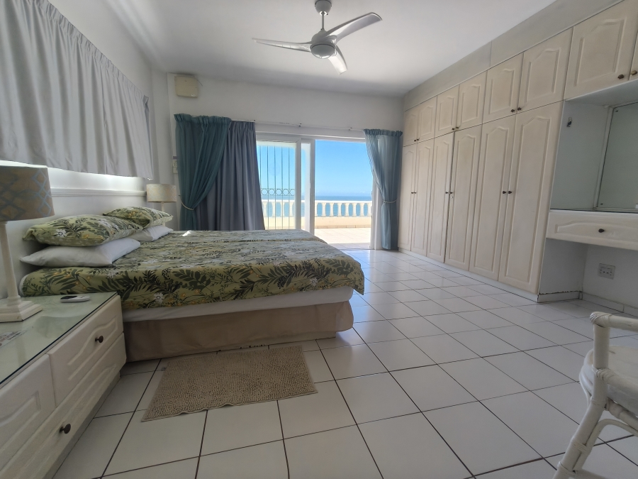 7 Bedroom Property for Sale in Willard Beach KwaZulu-Natal