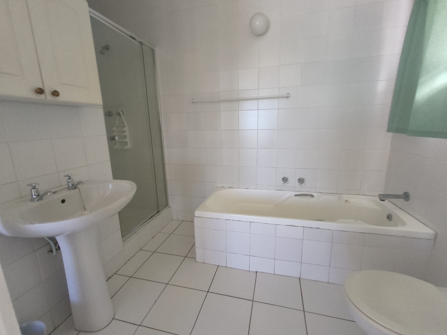 7 Bedroom Property for Sale in Willard Beach KwaZulu-Natal