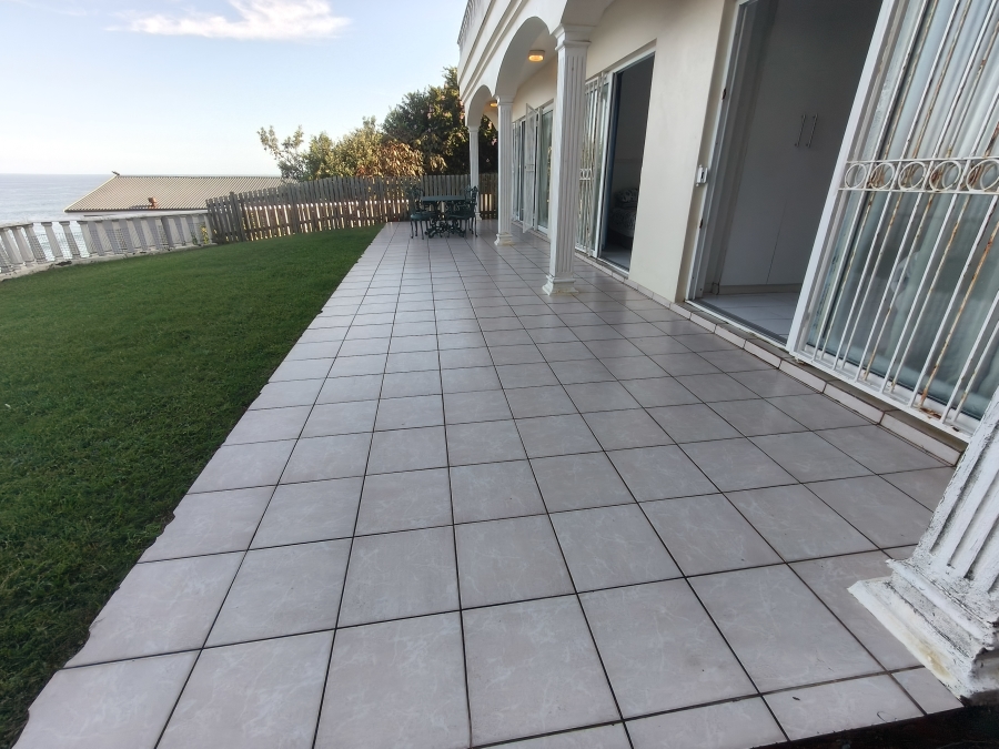 7 Bedroom Property for Sale in Willard Beach KwaZulu-Natal