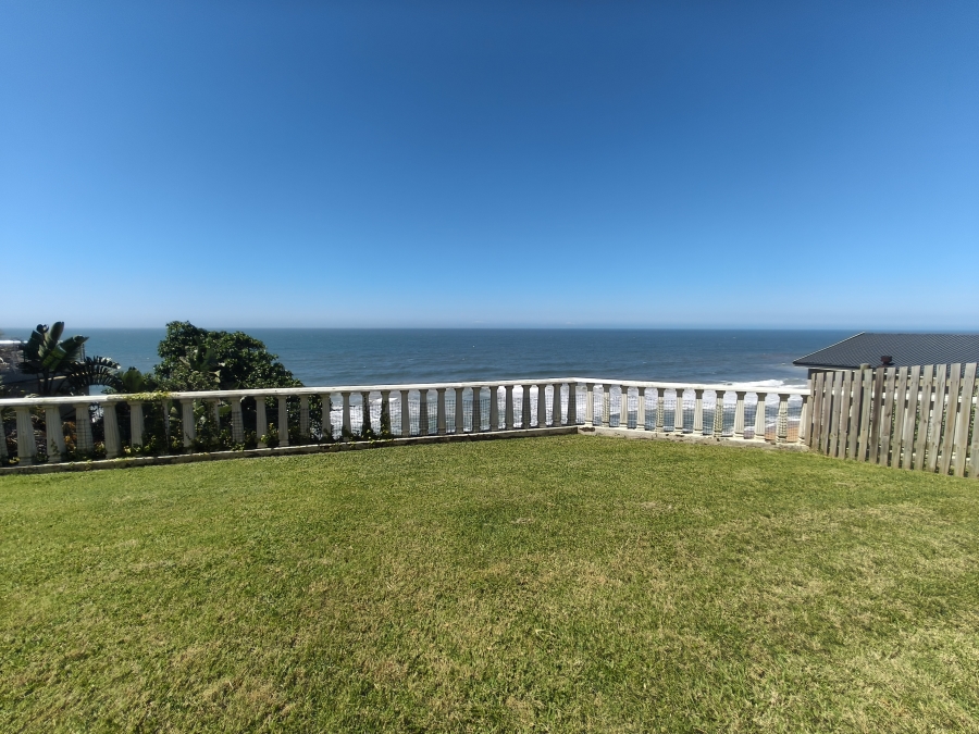7 Bedroom Property for Sale in Willard Beach KwaZulu-Natal