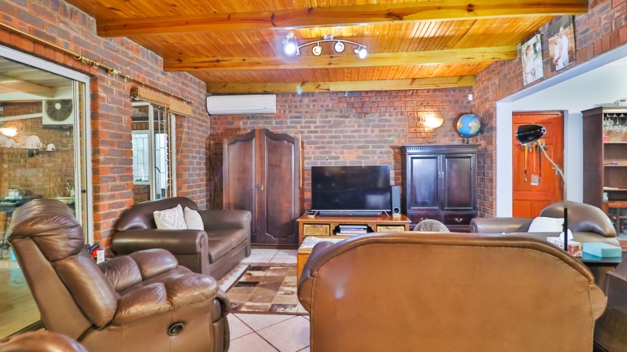 3 Bedroom Property for Sale in Hayfields KwaZulu-Natal