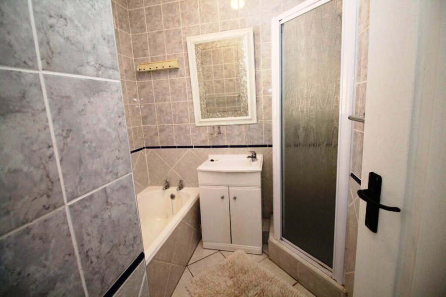 2 Bedroom Property for Sale in Beacon Rocks KwaZulu-Natal