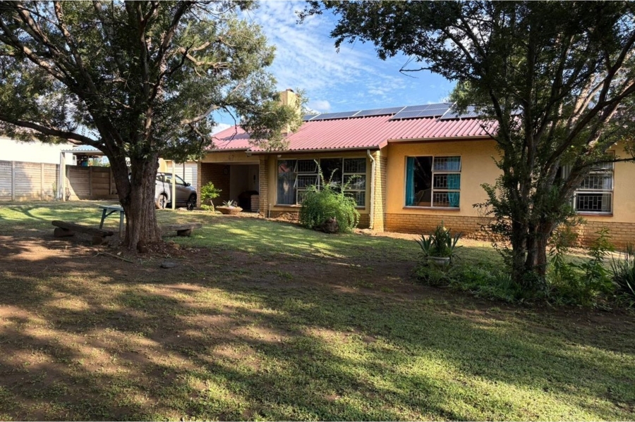 4 Bedroom Property for Sale in Schuinshoogte KwaZulu-Natal