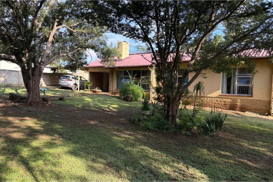 4 Bedroom Property for Sale in Schuinshoogte KwaZulu-Natal