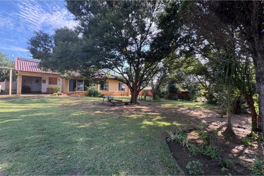 4 Bedroom Property for Sale in Schuinshoogte KwaZulu-Natal
