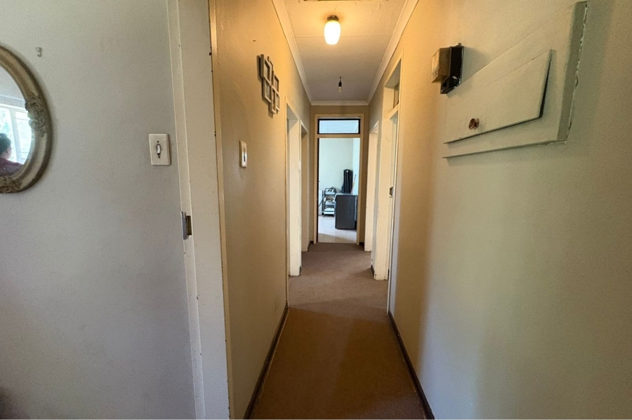 4 Bedroom Property for Sale in Schuinshoogte KwaZulu-Natal
