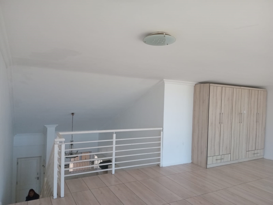 To Let 2 Bedroom Property for Rent in Umhlanga Ridge KwaZulu-Natal