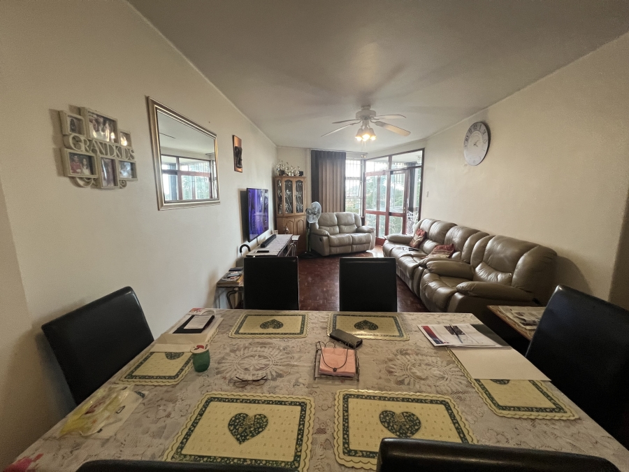 2 Bedroom Property for Sale in Westridge KwaZulu-Natal