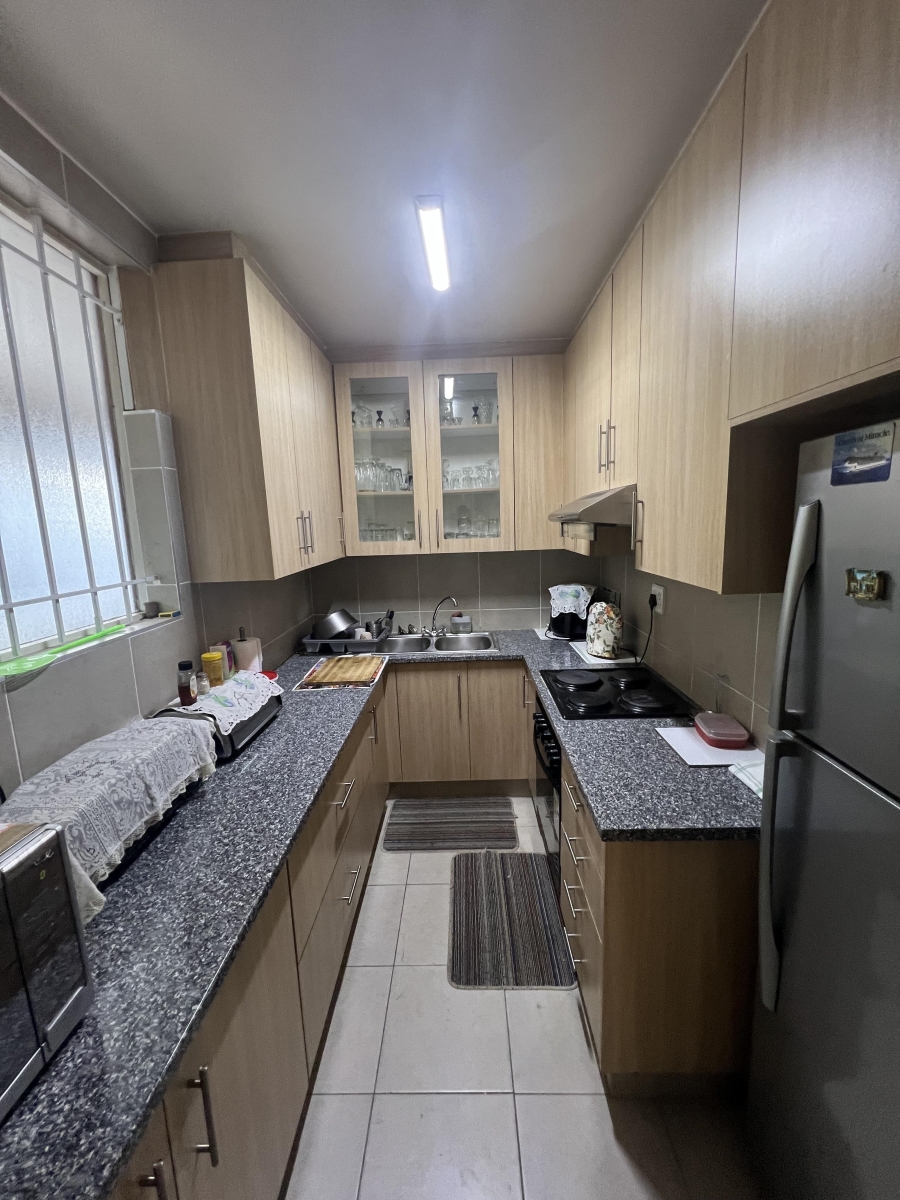 2 Bedroom Property for Sale in Westridge KwaZulu-Natal