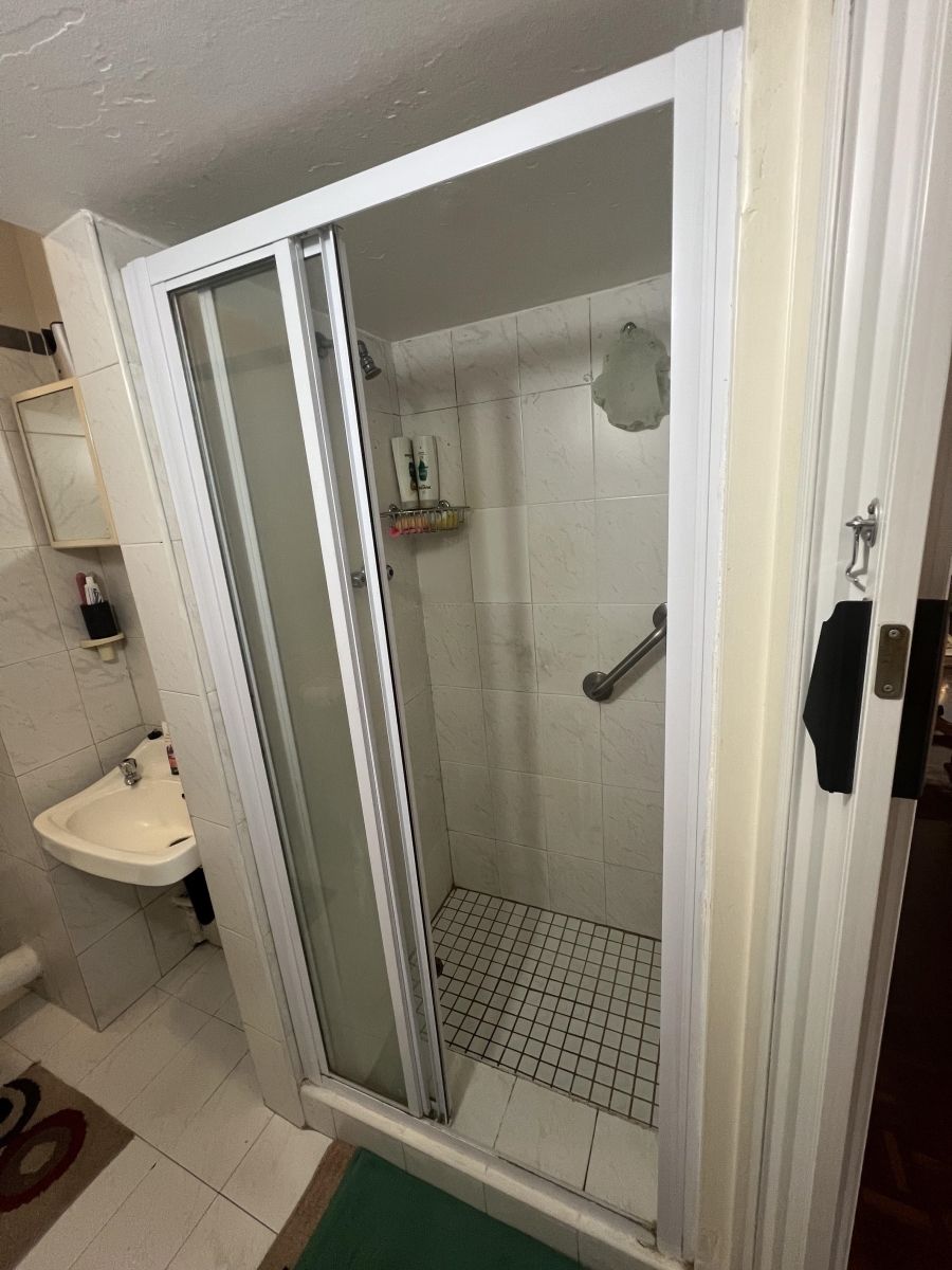 2 Bedroom Property for Sale in Westridge KwaZulu-Natal