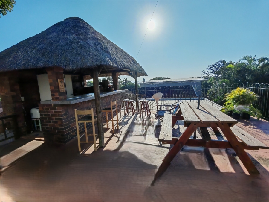 8 Bedroom Property for Sale in Ocean View KwaZulu-Natal