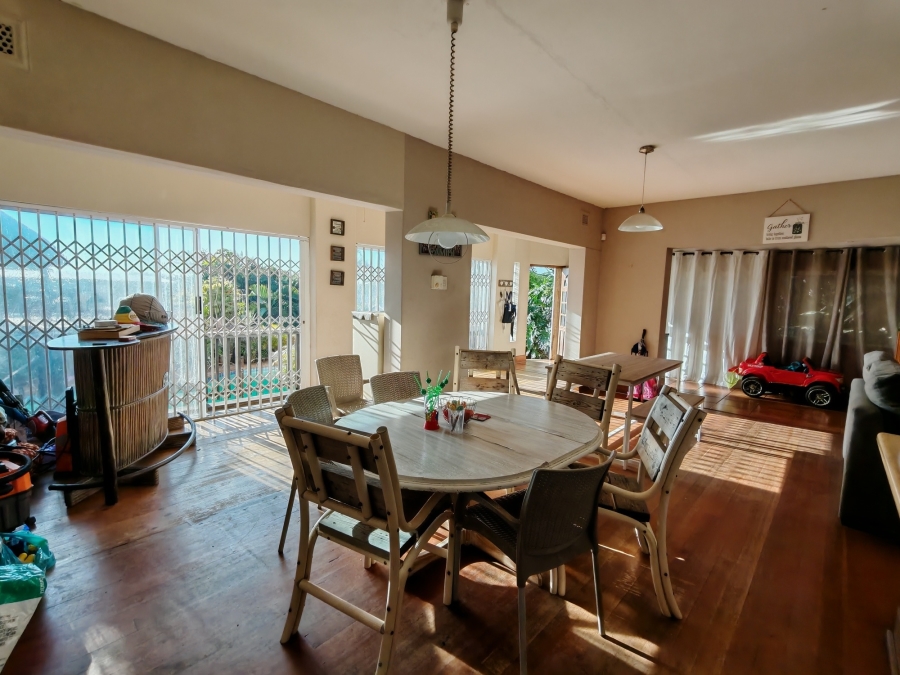 8 Bedroom Property for Sale in Ocean View KwaZulu-Natal
