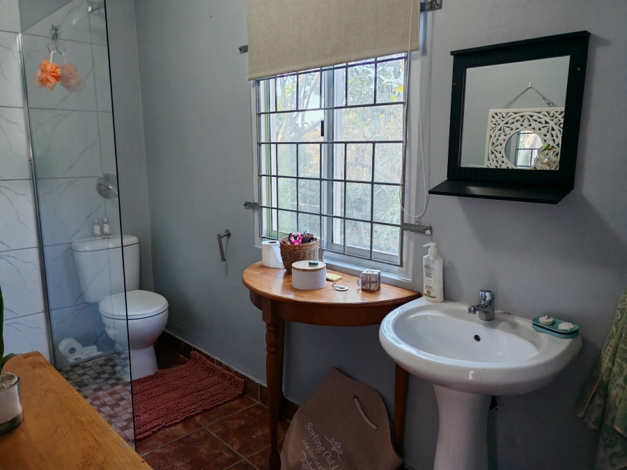 8 Bedroom Property for Sale in Ocean View KwaZulu-Natal