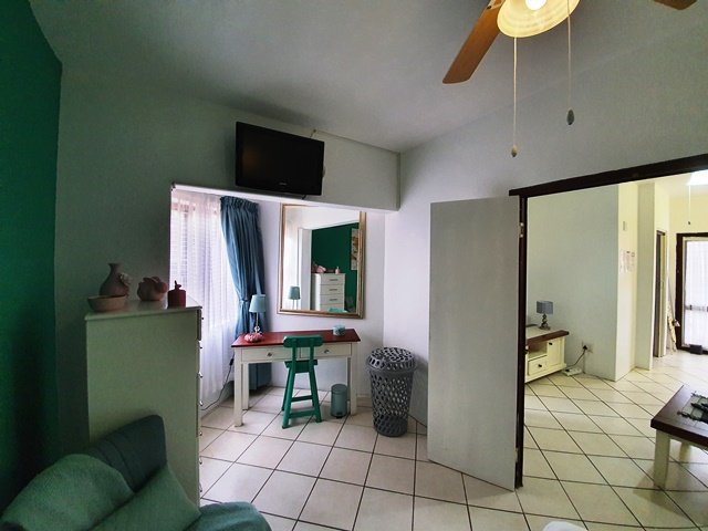 2 Bedroom Property for Sale in Uvongo KwaZulu-Natal