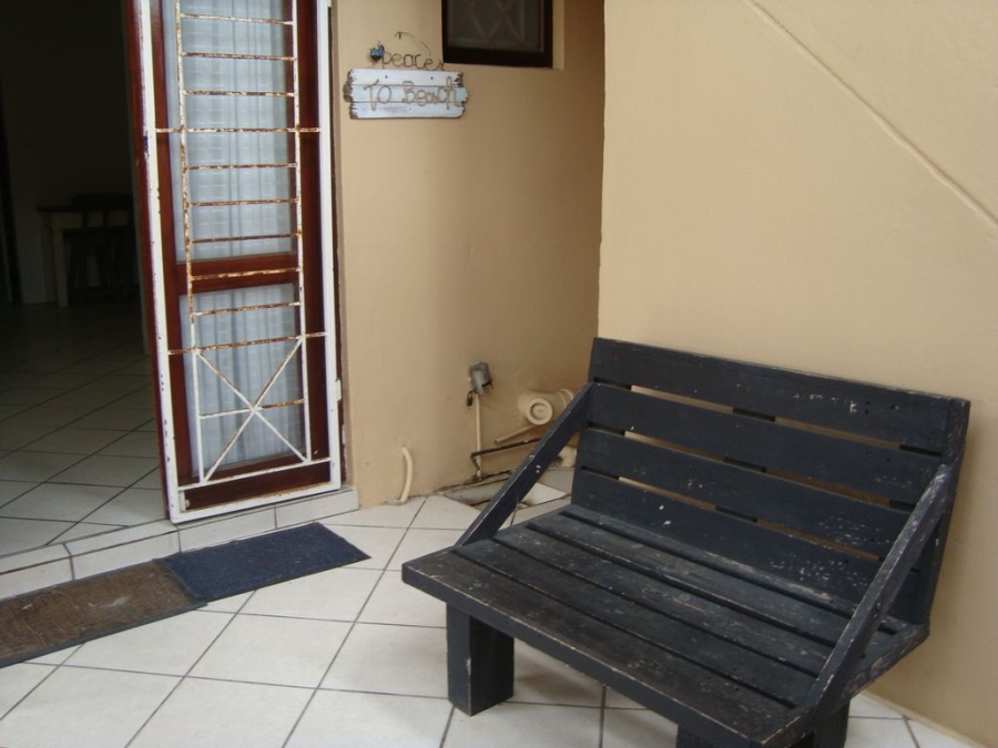 2 Bedroom Property for Sale in Uvongo KwaZulu-Natal