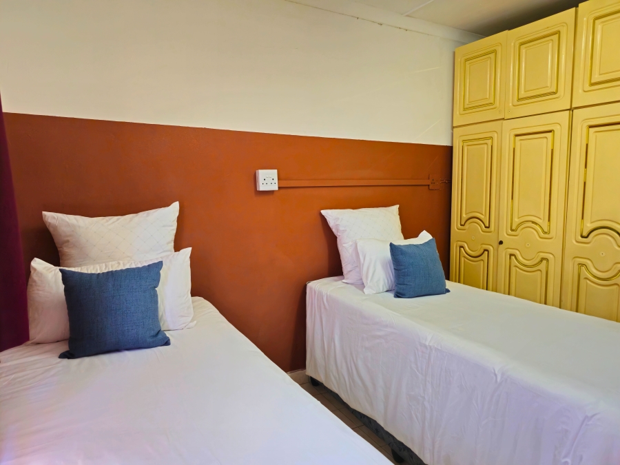 To Let 23 Bedroom Property for Rent in Reservoir Hills KwaZulu-Natal