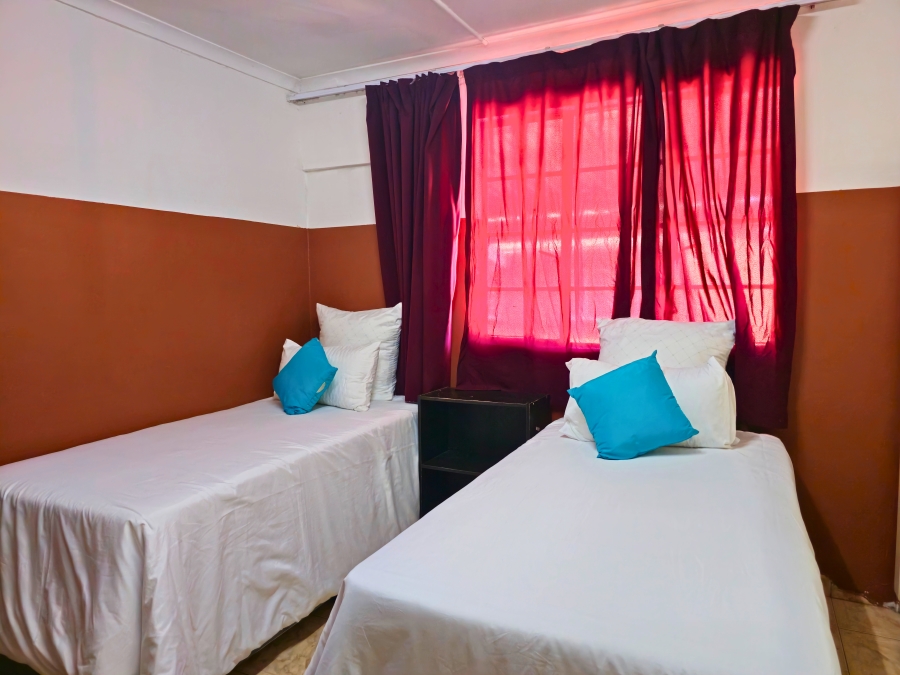 To Let 23 Bedroom Property for Rent in Reservoir Hills KwaZulu-Natal