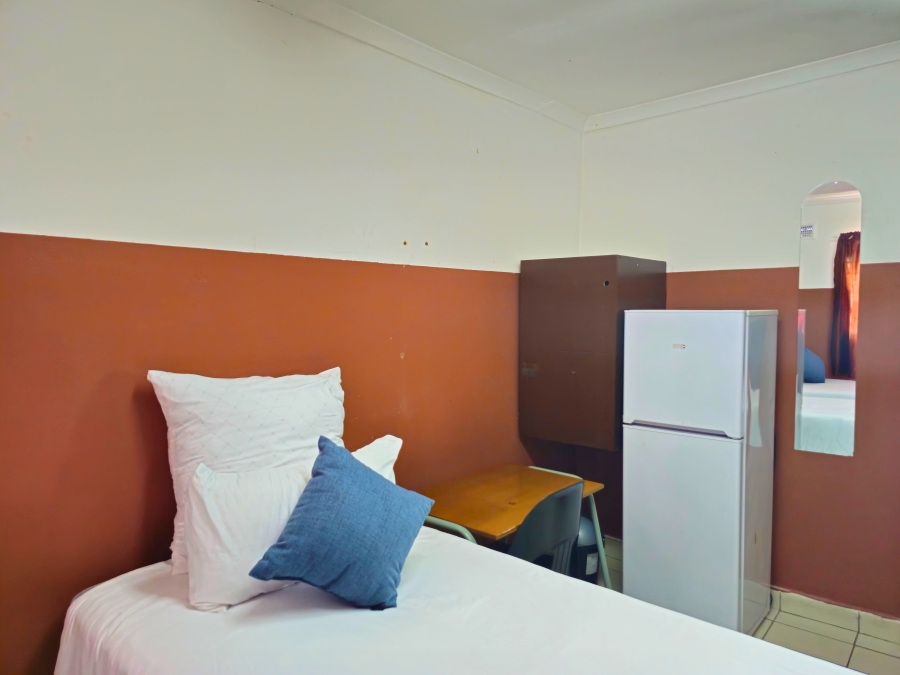 To Let 22 Bedroom Property for Rent in Reservoir Hills KwaZulu-Natal