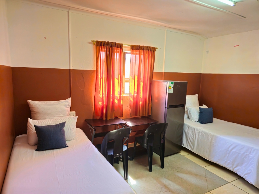 To Let 23 Bedroom Property for Rent in Reservoir Hills KwaZulu-Natal