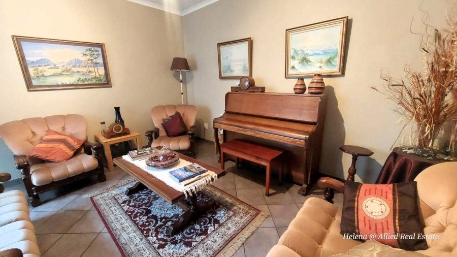 4 Bedroom Property for Sale in Huttenheights KwaZulu-Natal
