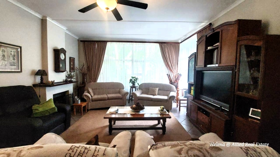 4 Bedroom Property for Sale in Huttenheights KwaZulu-Natal