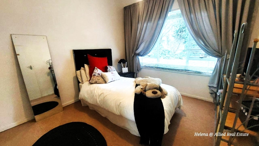 4 Bedroom Property for Sale in Huttenheights KwaZulu-Natal