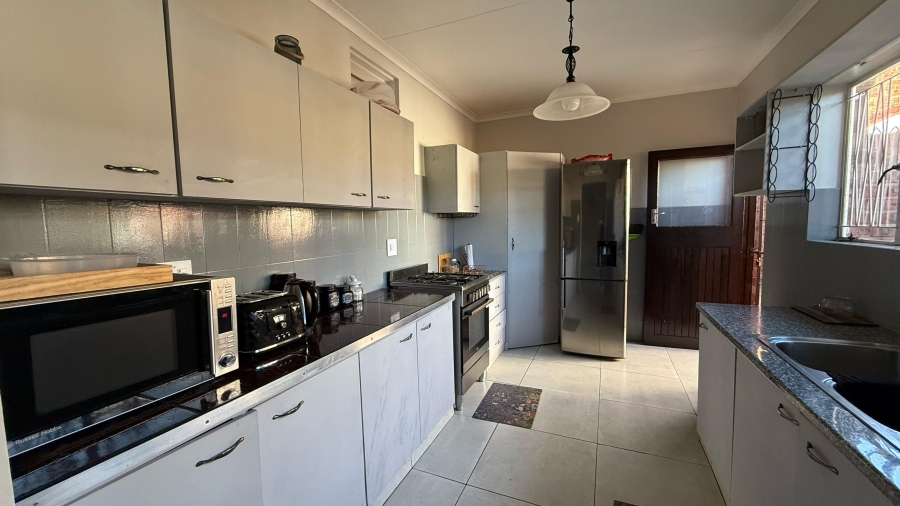 3 Bedroom Property for Sale in Lincoln Meade KwaZulu-Natal