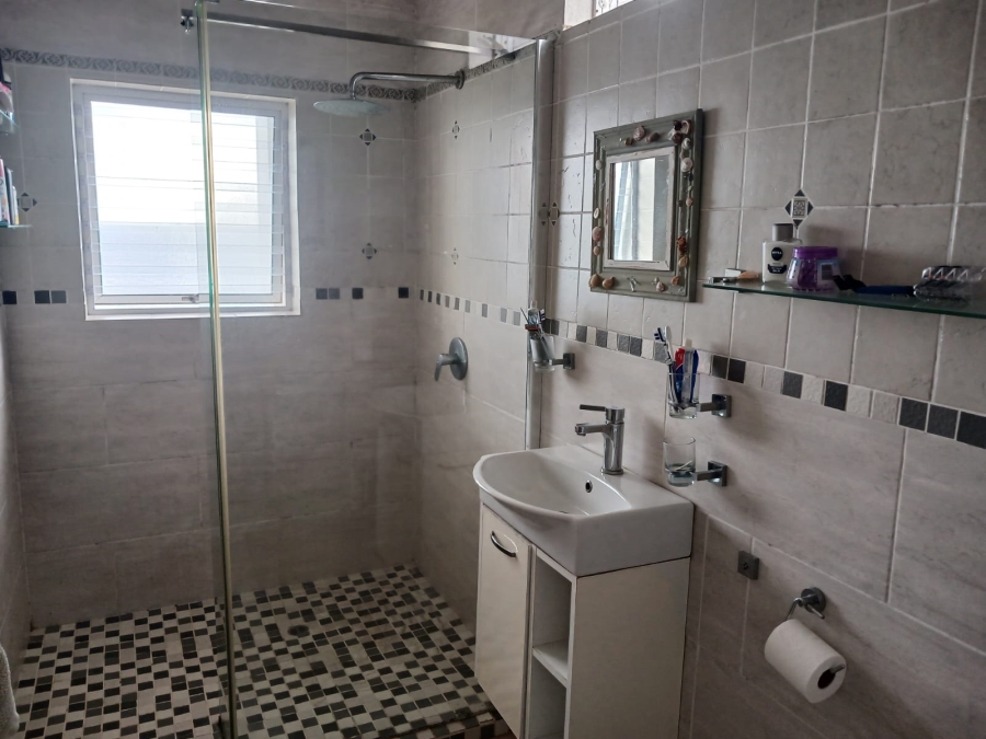4 Bedroom Property for Sale in Prince