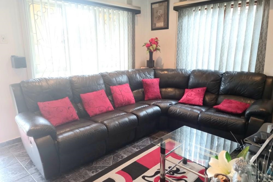 3 Bedroom Property for Sale in Palmview KwaZulu-Natal