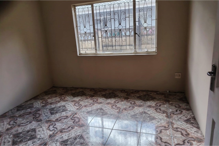 3 Bedroom Property for Sale in Raisethorpe KwaZulu-Natal