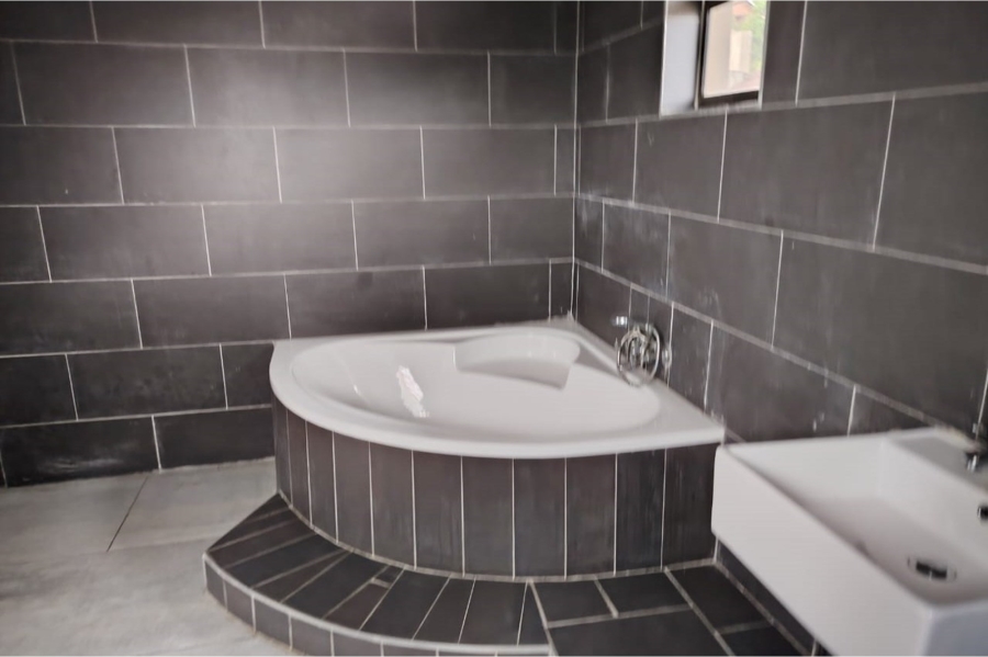 3 Bedroom Property for Sale in Raisethorpe KwaZulu-Natal