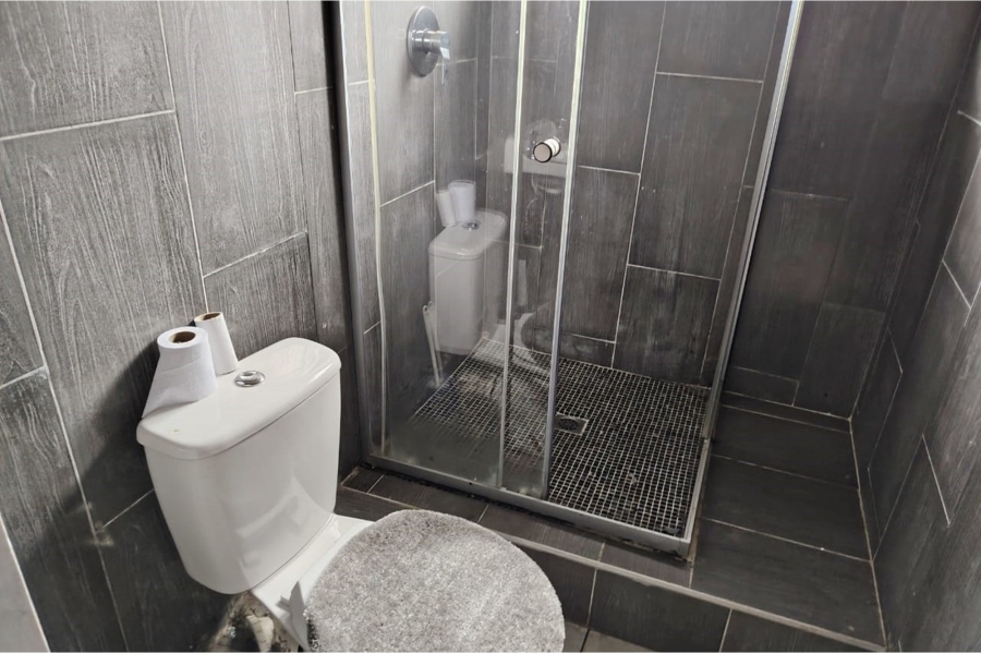 3 Bedroom Property for Sale in Raisethorpe KwaZulu-Natal