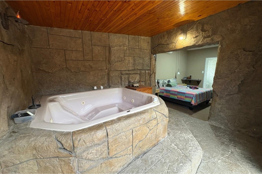 3 Bedroom Property for Sale in Pioneer Park KwaZulu-Natal