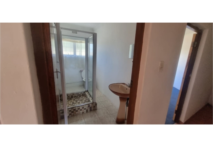 To Let 2 Bedroom Property for Rent in Brackenham KwaZulu-Natal