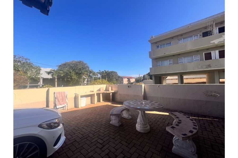 2 Bedroom Property for Sale in St Michaels On Sea KwaZulu-Natal