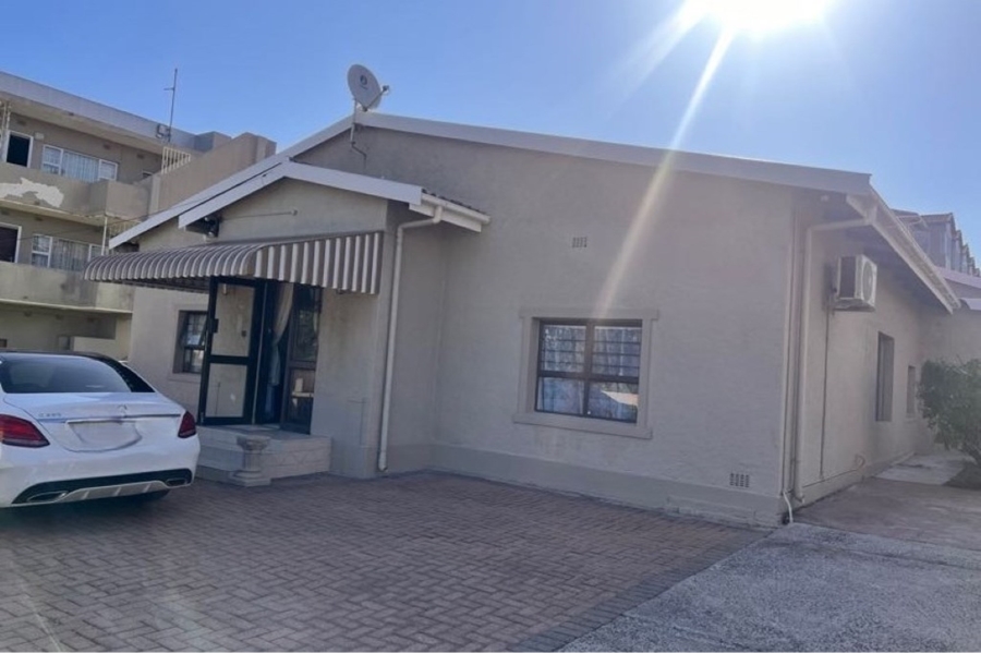 2 Bedroom Property for Sale in St Michaels On Sea KwaZulu-Natal