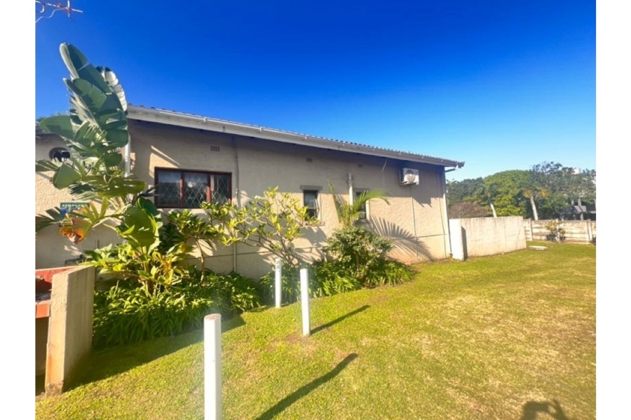 2 Bedroom Property for Sale in St Michaels On Sea KwaZulu-Natal