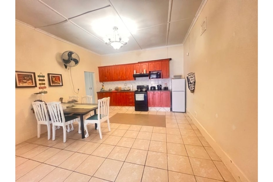 2 Bedroom Property for Sale in St Michaels On Sea KwaZulu-Natal