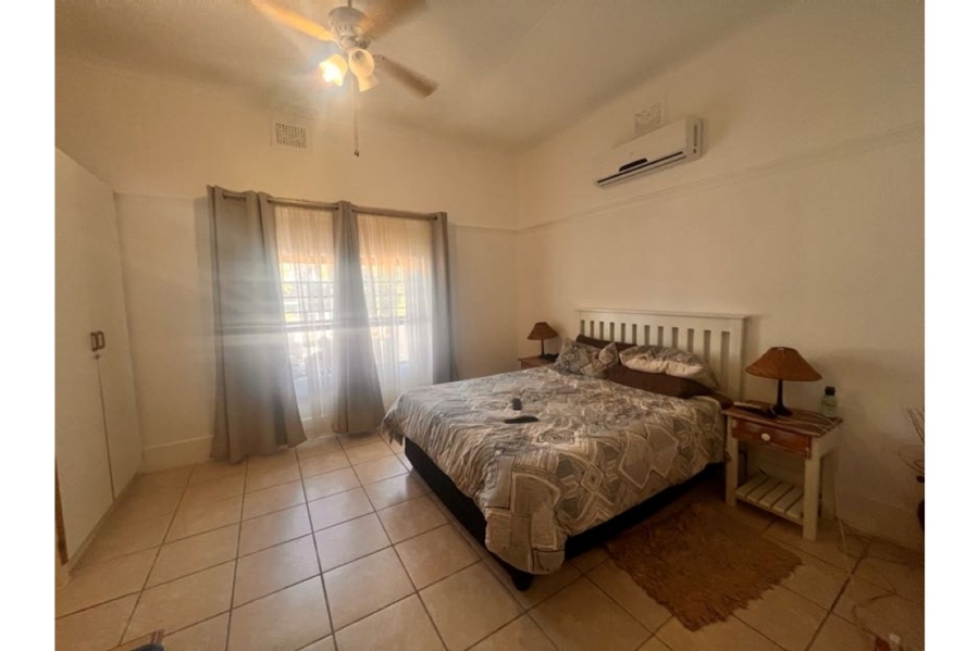 2 Bedroom Property for Sale in St Michaels On Sea KwaZulu-Natal