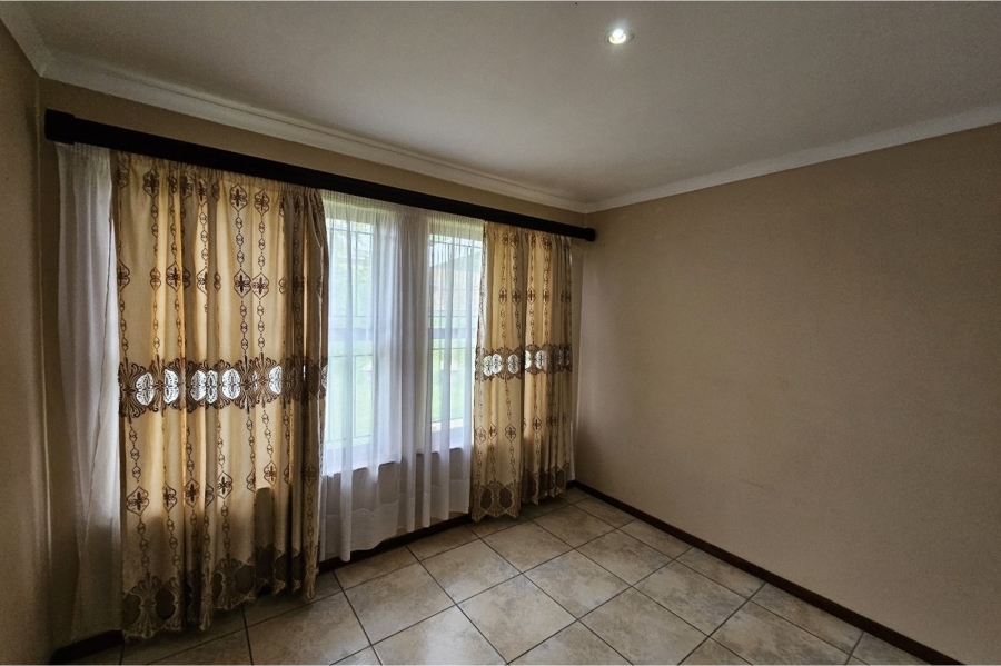 3 Bedroom Property for Sale in Hayfields KwaZulu-Natal